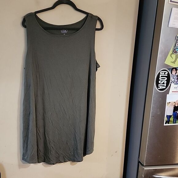 Logo dress 2X perfect condition - Picture 1 of 5